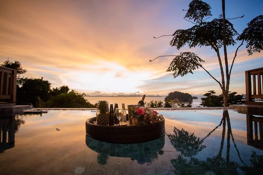 เขาทองพูลวิลล่ากระบี่ Khaotong Pool Villa Krabi Ban Nai Sa Bagian luar foto